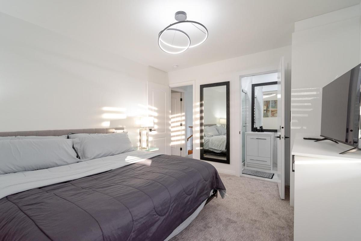 Spacious & Modern By The Beach White Rock Exterior foto